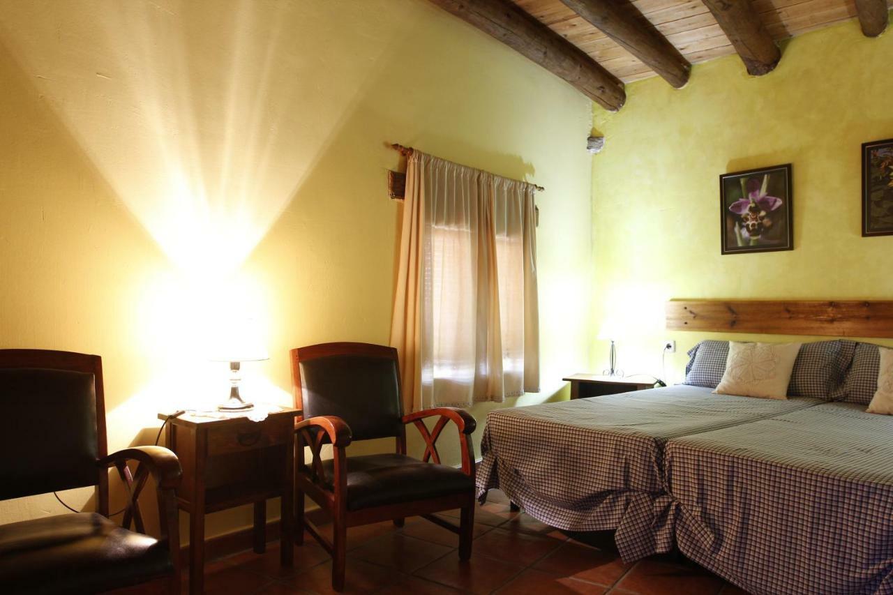 Casa Oliban Guest House Arbaniés Екстериор снимка