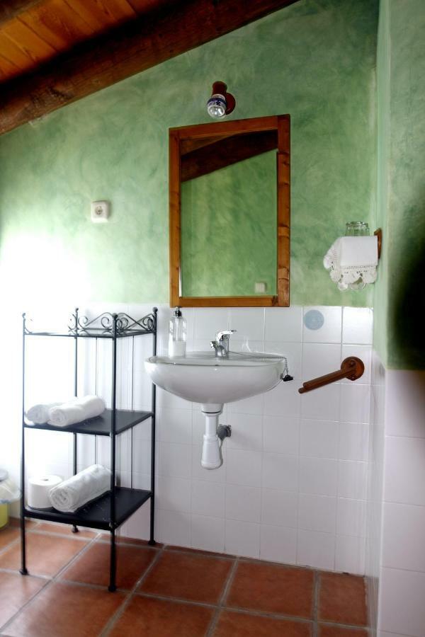 Casa Oliban Guest House Arbaniés Екстериор снимка